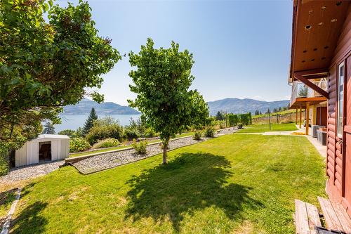 6191 Wilson Road, Peachland, BC - Outdoor