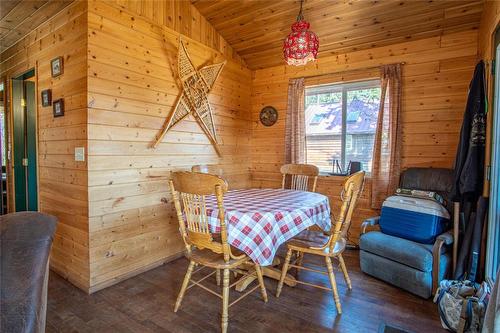 35-10250 Dee Lake Road, Lake Country, BC - Indoor Photo Showing Dining Room