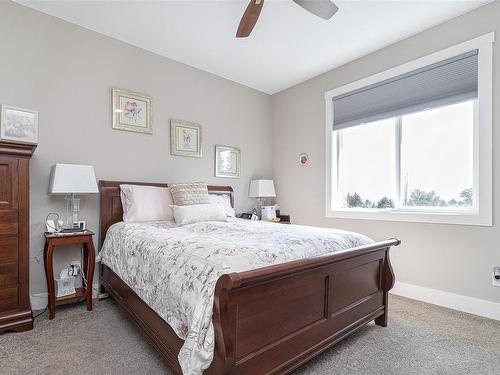 9918 Victoria Rd, Chemainus, BC - Indoor Photo Showing Bedroom