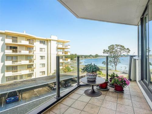 304-1420 Beach Dr, Oak Bay, BC - Outdoor With Body Of Water With Balcony With Exterior