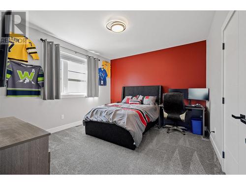 746 Carnoustie Drive Lot# 11, Kelowna, BC - Indoor Photo Showing Bedroom