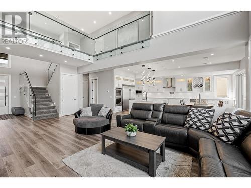 746 Carnoustie Drive Lot# 11, Kelowna, BC - Indoor Photo Showing Living Room