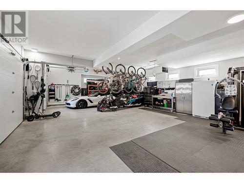 746 Carnoustie Drive Lot# 11, Kelowna, BC - Indoor Photo Showing Garage