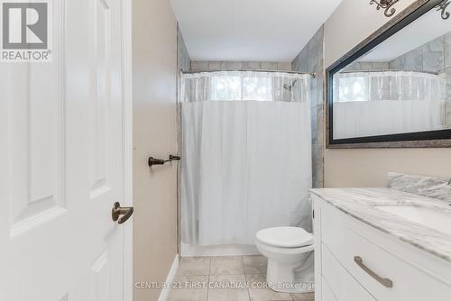 Second Floor Bathroom - 55 Yew Tree Gardens, London, ON - Indoor Photo Showing Bathroom