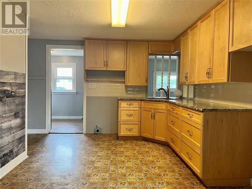 25 Cathcart Street, Blenheim, ON - Indoor Photo Showing Kitchen