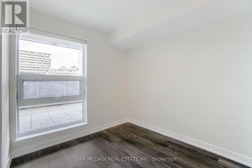 325 - 160 Flemington Road, Toronto (Yorkdale-Glen Park), ON - Indoor Photo Showing Other Room