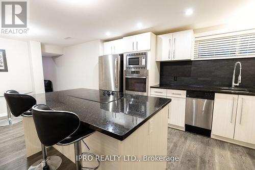 1320 Lewisham Drive, Mississauga (Clarkson), ON - Indoor Photo Showing Kitchen