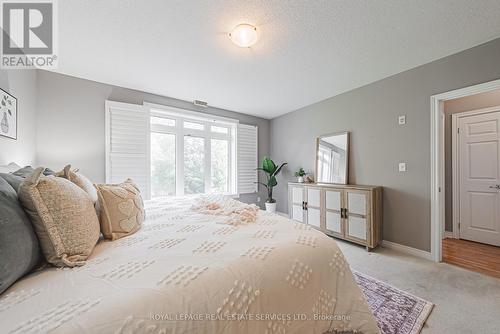 302 - 443 Centennial Forest Drive, Milton (Timberlea), ON - Indoor Photo Showing Bedroom