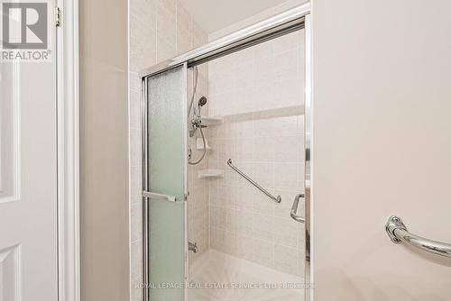 302 - 443 Centennial Forest Drive, Milton (Timberlea), ON - Indoor Photo Showing Bathroom