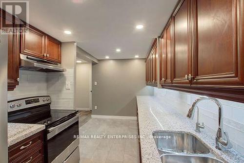 208 - 1515 Lakeshore Road E, Mississauga (Lakeview), ON - Indoor Photo Showing Kitchen With Double Sink With Upgraded Kitchen