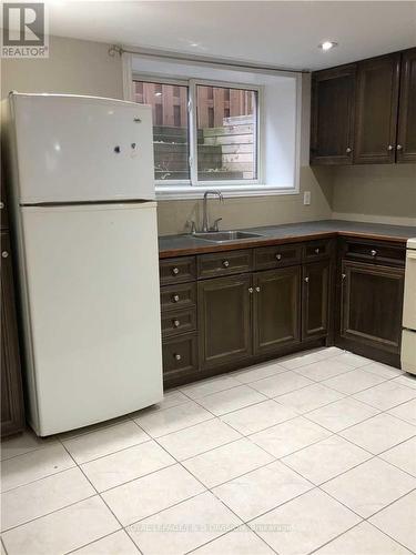 Lower - 778 Upper Wellington Street, Hamilton, ON - Indoor Photo Showing Kitchen