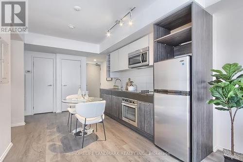 1906 - 68 Shuter Street, Toronto, ON - Indoor Photo Showing Kitchen