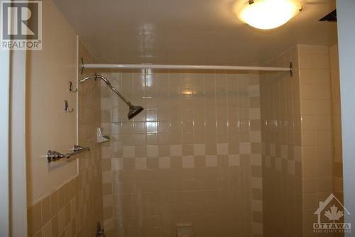 unit 2 - 209 Loretta Avenue, Ottawa, ON - Indoor Photo Showing Bathroom