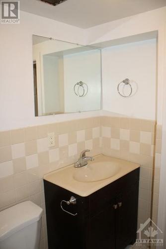 unit 2 - 209 Loretta Avenue, Ottawa, ON - Indoor Photo Showing Bathroom