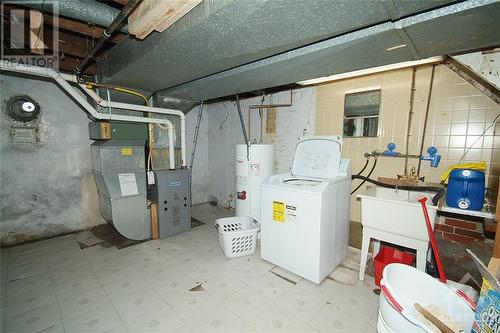 153 Percy Street, Ottawa, ON - Indoor Photo Showing Laundry Room