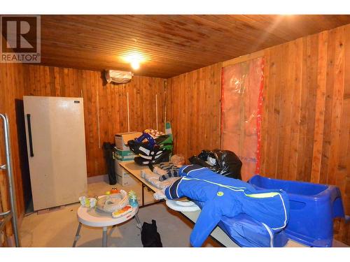 4045 6Th Avenue, New Hazelton, BC - Indoor Photo Showing Other Room