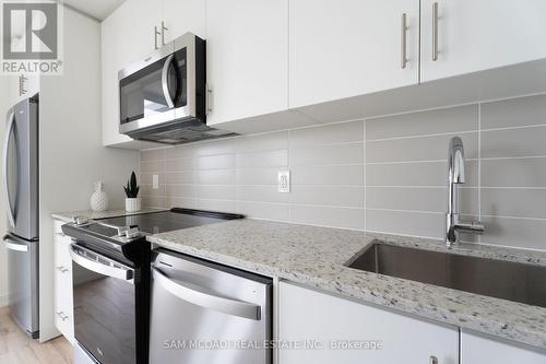 1508 - 335 Wheat Boom Drive, Oakville, ON - Indoor Photo Showing Kitchen With Stainless Steel Kitchen With Upgraded Kitchen