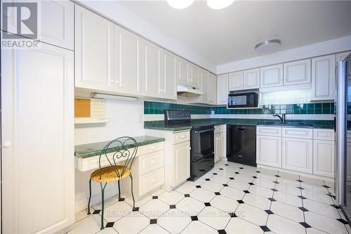 1801 - 67 Caroline Street S, Hamilton (Durand), ON - Indoor Photo Showing Kitchen