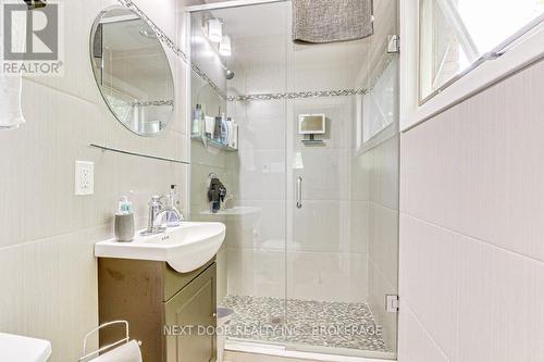 1 Highland Drive S, Tillsonburg, ON - Indoor Photo Showing Bathroom