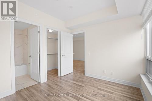 706 - 9075 Jane Street S, Vaughan, ON - Indoor Photo Showing Other Room