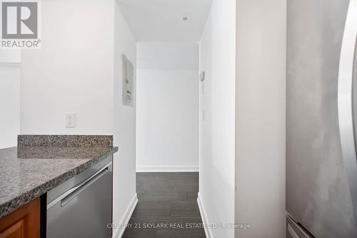 2027 - 3043 Finch Avenue W, Toronto (Humbermede), ON - Indoor Photo Showing Other Room