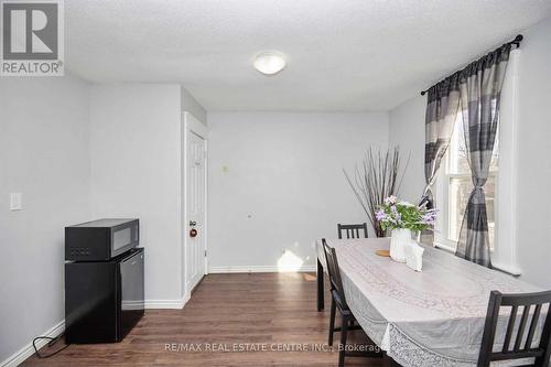 5949 Delaware Street, Niagara Falls, ON - Indoor Photo Showing Dining Room