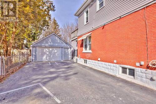 5949 Delaware Street, Niagara Falls, ON - Outdoor