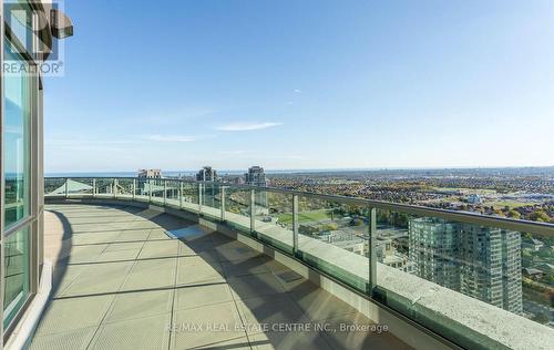 3301 - 208 Enfield Place, Mississauga, ON - Outdoor With View