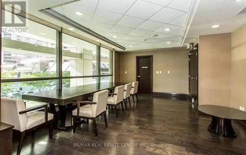 3301 - 208 Enfield Place, Mississauga, ON - Indoor Photo Showing Dining Room