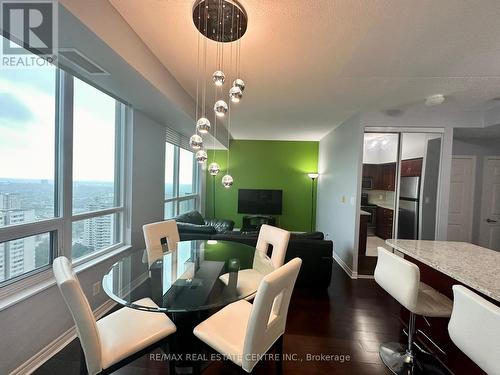 3301 - 208 Enfield Place, Mississauga, ON - Indoor Photo Showing Dining Room