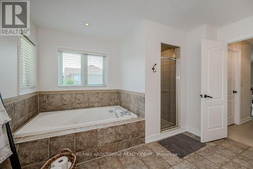 3893 Trelawny Circle, Mississauga (Lisgar), ON - Indoor Photo Showing Bathroom