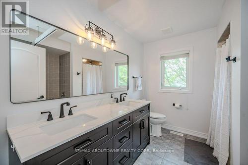 3893 Trelawny Circle, Mississauga (Lisgar), ON - Indoor Photo Showing Bathroom