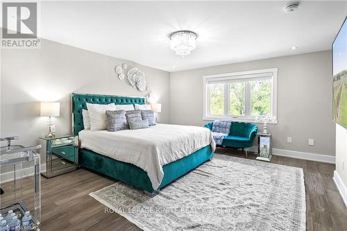 263 Memorial Park Drive, Welland, ON - Indoor Photo Showing Bedroom