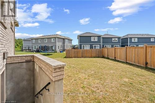 263 Memorial Park Drive, Welland, ON - Outdoor