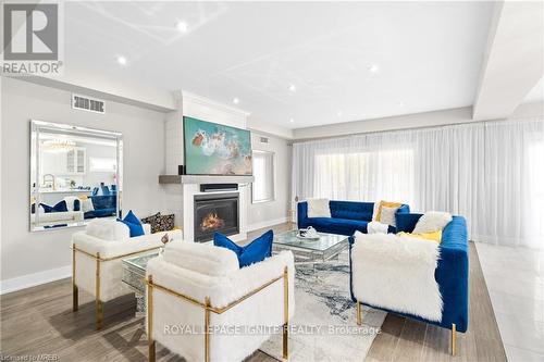 263 Memorial Park Drive, Welland, ON - Indoor Photo Showing Living Room With Fireplace