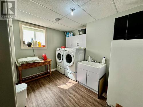 2830 Christopher Lea Estates, Dawson Creek, BC - Indoor Photo Showing Laundry Room