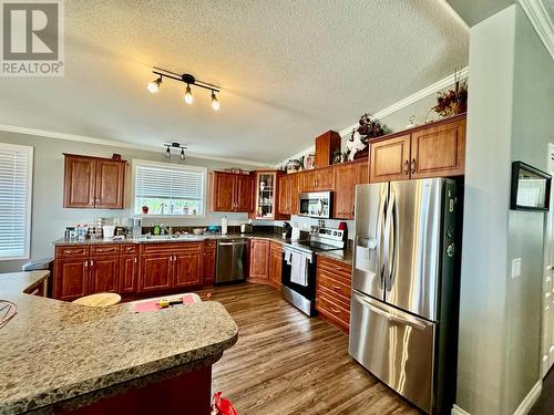 2830 Christopher Lea Estates, Dawson Creek, BC - Indoor Photo Showing Kitchen