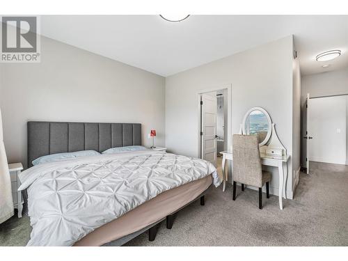 647 Acadia Street, Kelowna, BC - Indoor Photo Showing Bedroom