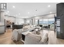 647 Acadia Street, Kelowna, BC  - Indoor Photo Showing Living Room 