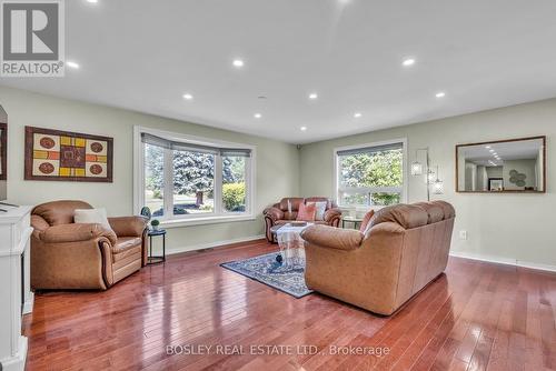 650 Clouston Road, Alnwick/Haldimand, ON - Indoor Photo Showing Living Room