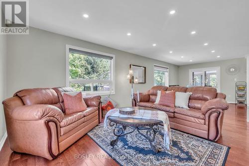 650 Clouston Road, Alnwick/Haldimand, ON - Indoor Photo Showing Living Room