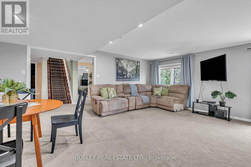 650 Clouston Road, Alnwick/Haldimand, ON - Indoor Photo Showing Living Room