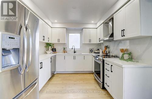 94 Freeland Avenue, Clarington (Bowmanville), ON - Indoor Photo Showing Kitchen