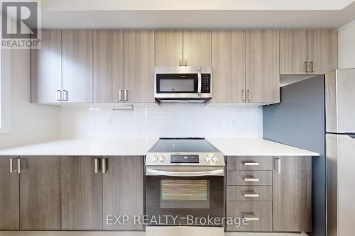 1105 - 1865 Pickering Parkway, Pickering, ON - Indoor Photo Showing Kitchen