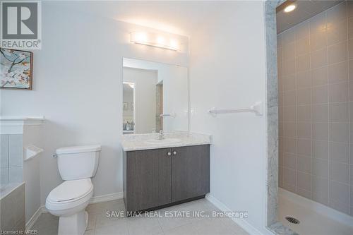 32 Longboat Run West, Brantford, ON - Indoor Photo Showing Bathroom