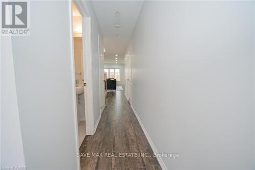 32 Longboat Run West, Brantford, ON - Indoor Photo Showing Other Room