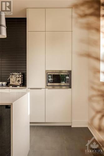 57 Poplar Street, Ottawa, ON - Indoor Photo Showing Kitchen