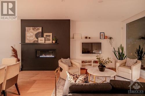 57 Poplar Street, Ottawa, ON - Indoor Photo Showing Living Room With Fireplace