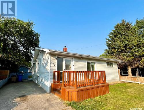 504 Stovel Avenue W, Melfort, SK - Outdoor