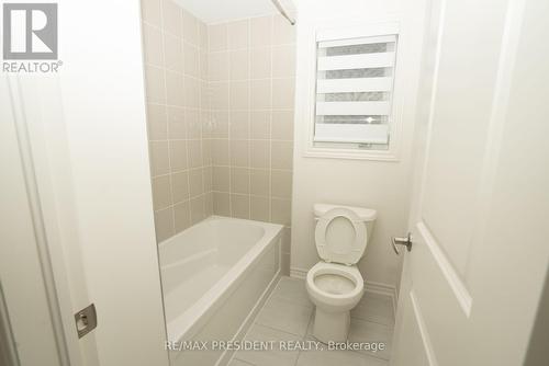 20 Hummingbird Grove, Adjala-Tosorontio (Colgan), ON - Indoor Photo Showing Bathroom